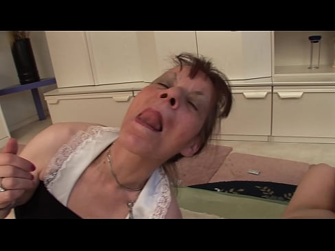 ❤️ Twee oma's en een opa hebben een triootje ☑ Anal porno at us ﹏