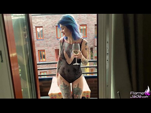 ❤️ Enorm meisje zuigt met een slok en neukt hartstochtelijk onder de open hemel ☑ Anal porno at us ﹏